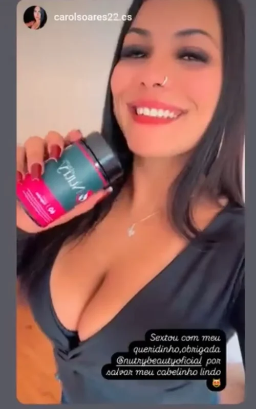 A Carol sempre teve o cabelo ralo,por conta da progressiva e a falta de vitaminas…Com o Nutry Beauty,o cabelo dela está com mais volume e menos queda